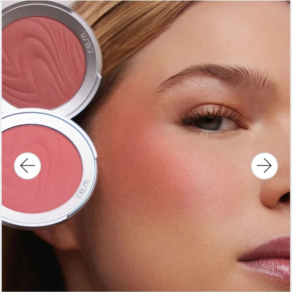 r.e.m. beauty HYPERNOVA SATIN MATTE BLUSH